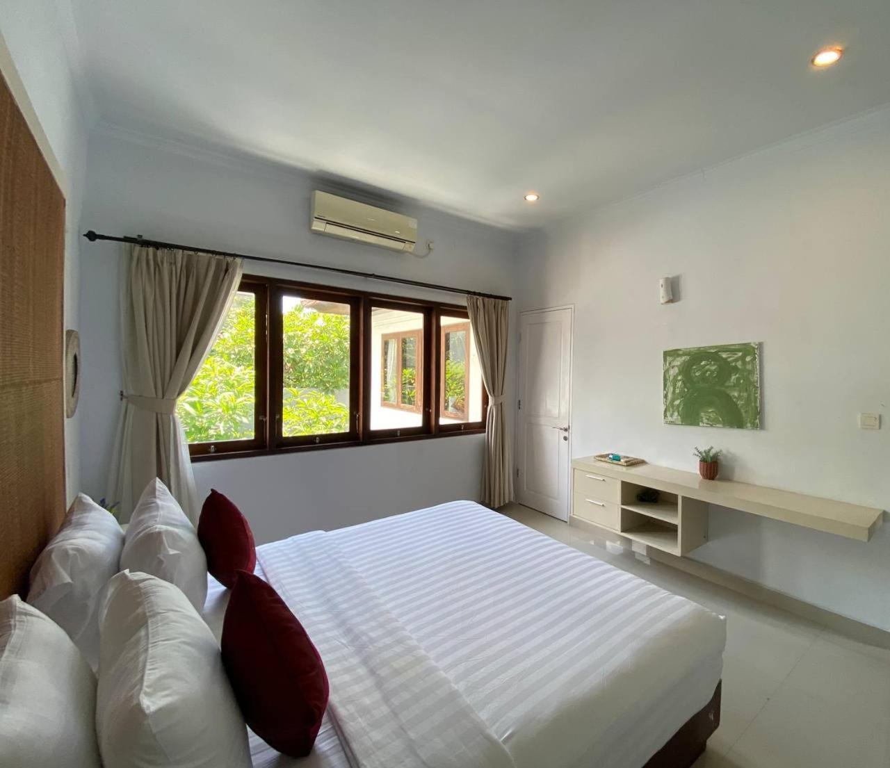 Villa Mayu Dedaries Семиняк Екстериор снимка