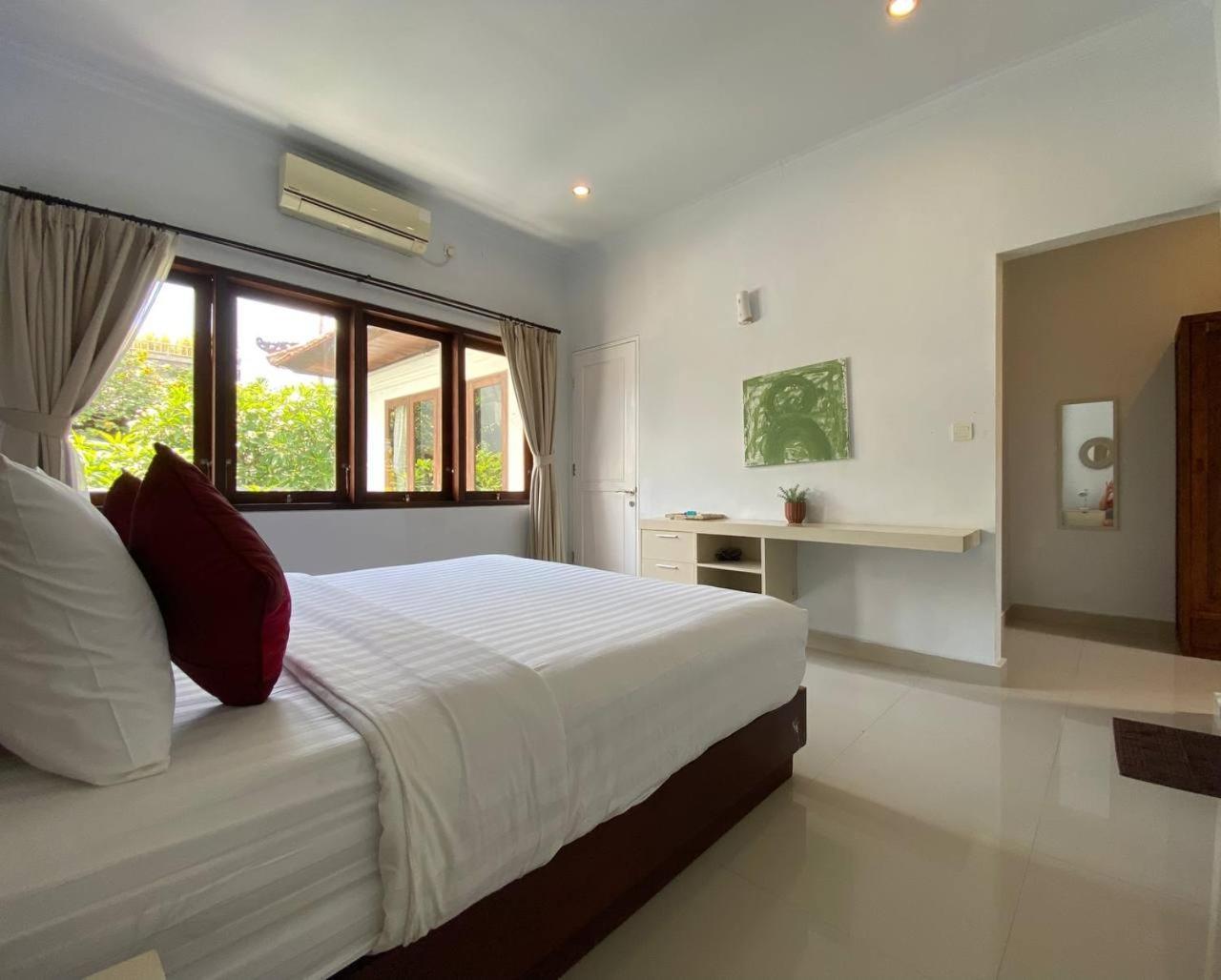 Villa Mayu Dedaries Семиняк Екстериор снимка