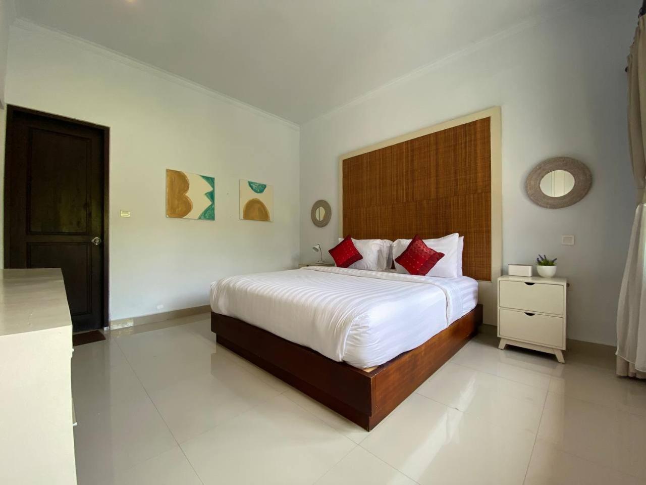 Villa Mayu Dedaries Семиняк Екстериор снимка