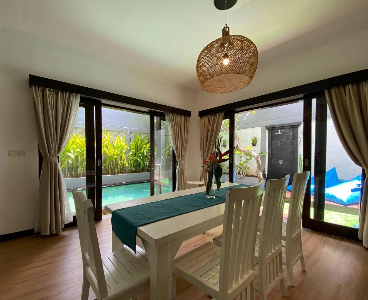 Villa Mayu Dedaries Семиняк Екстериор снимка